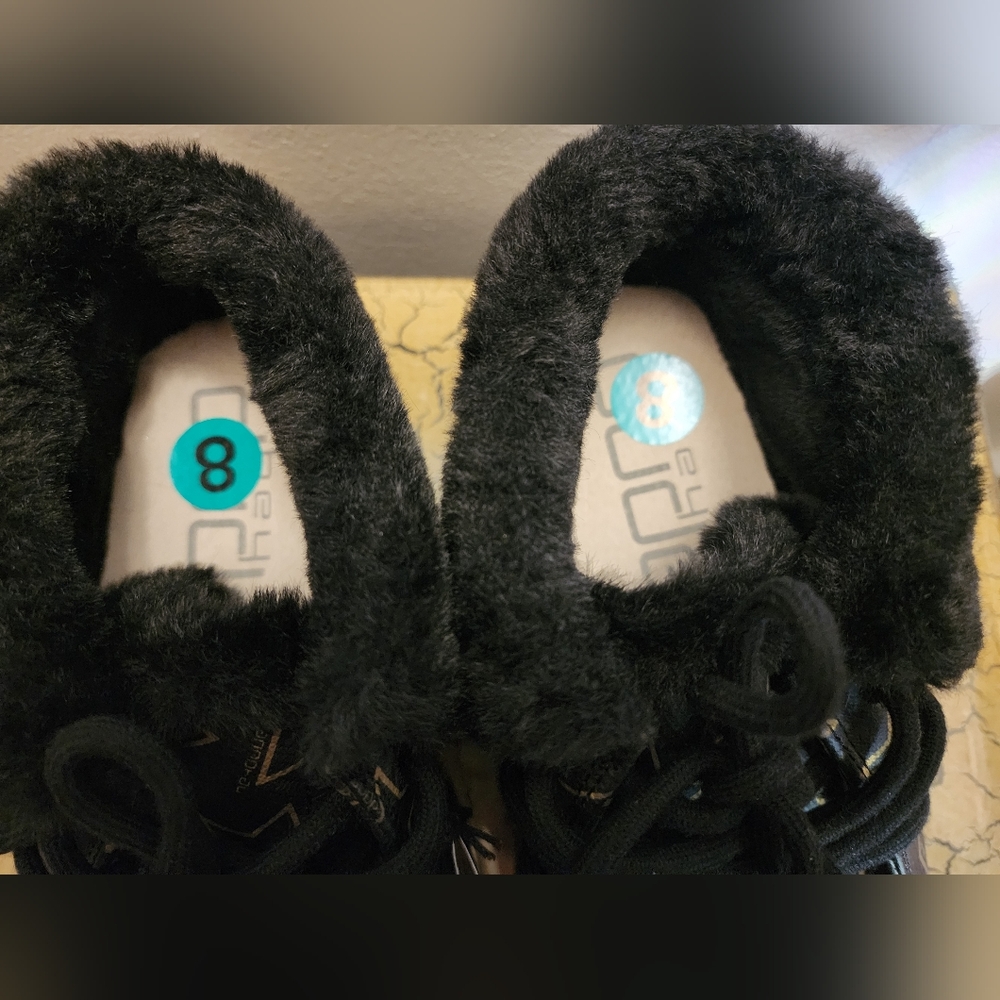 HEY DUDE womens Britt STARRY BLACK & gold faux fur booties US size 8 - Picture 4 of 15